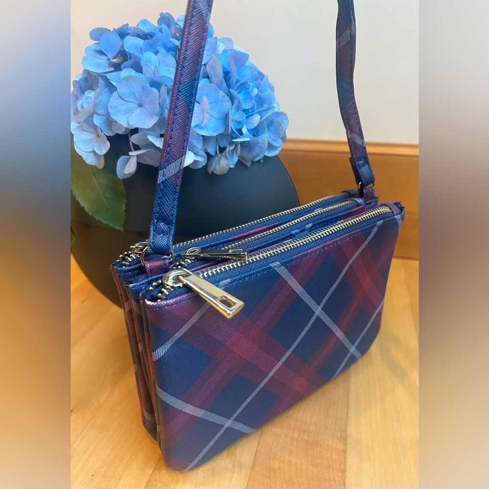 Crossbody 3 zipped pocket plaid travel bag/purse